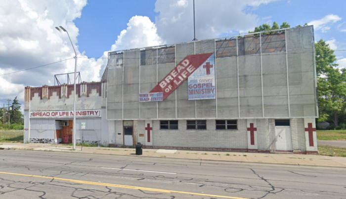Great Lakes Theatre - 2019 Street View (newer photo)